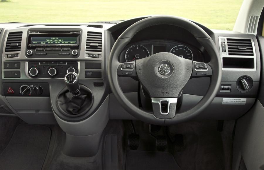 Панель приборов Volkswagen California (T5) 2012 года  (UK) (фото 13 из 39)